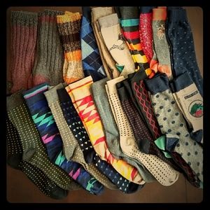 22 pairs of assorted socks